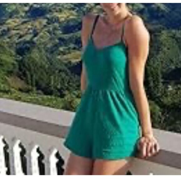 H&M emerald green eyelet cotton romper size 8 - Picture 1 of 6